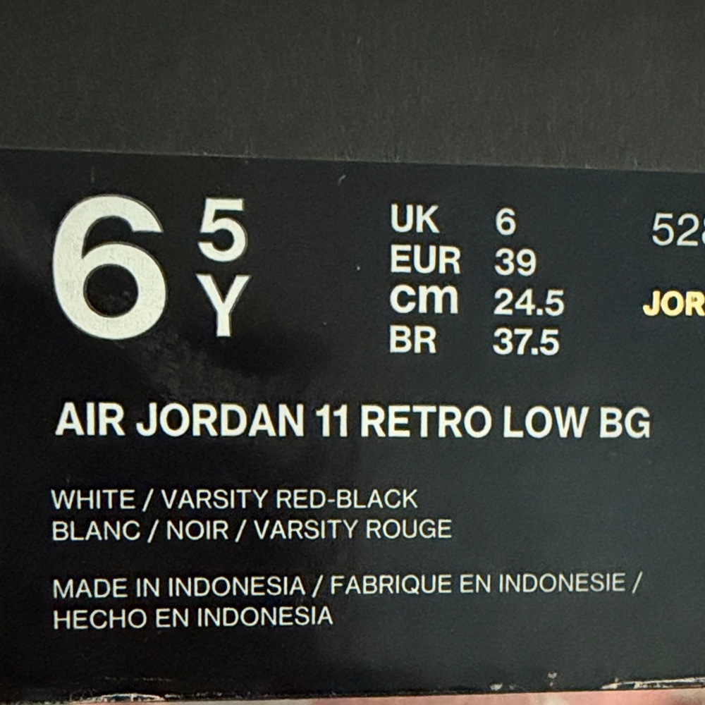 Jordan Air 11 Retro Low BG - White, Varsity Red, Black